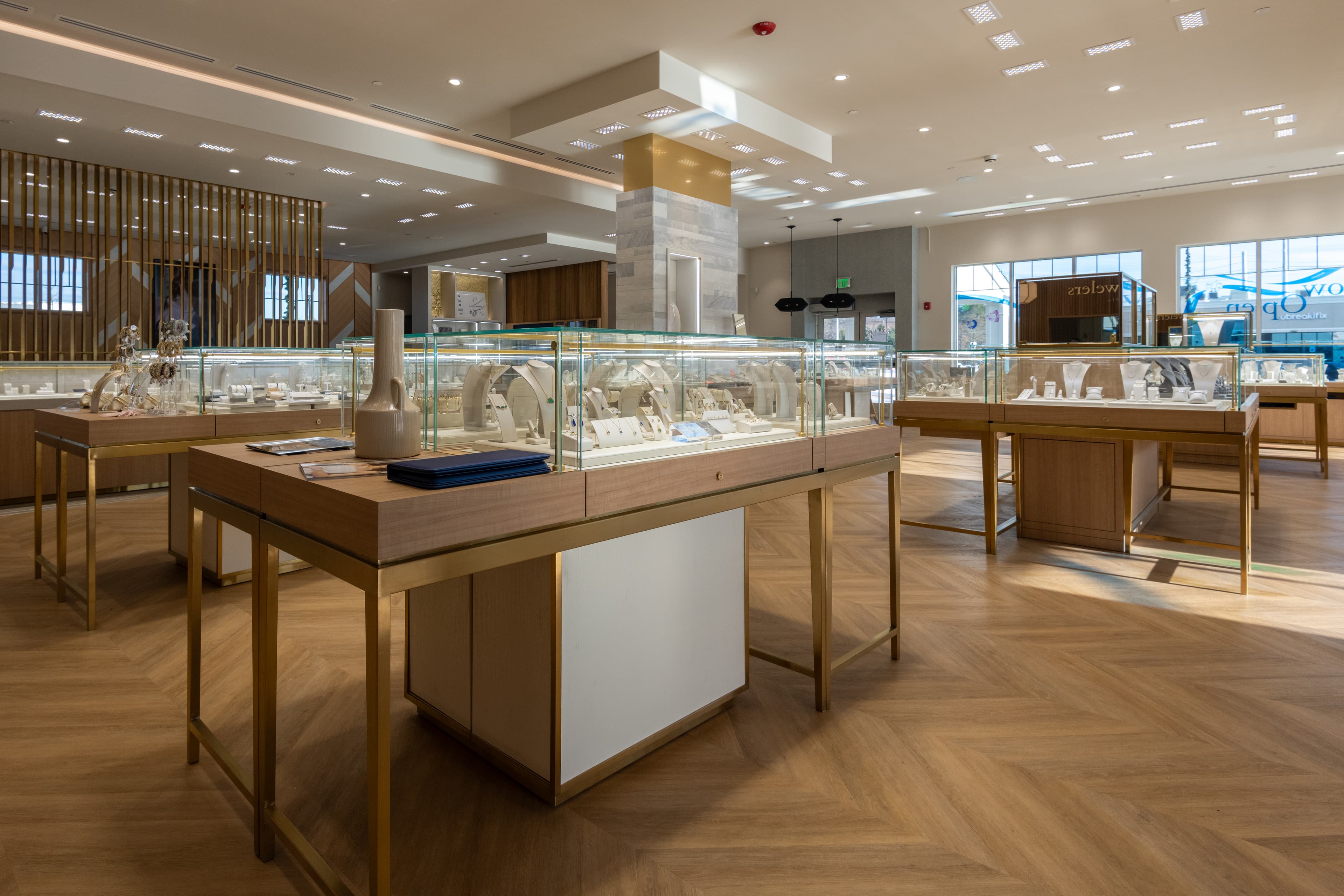 LUXA luxury retail showroom panoramic view