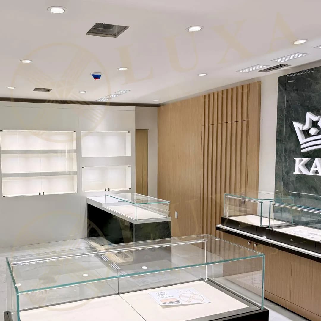 Karat and Crown — thumbnail 3