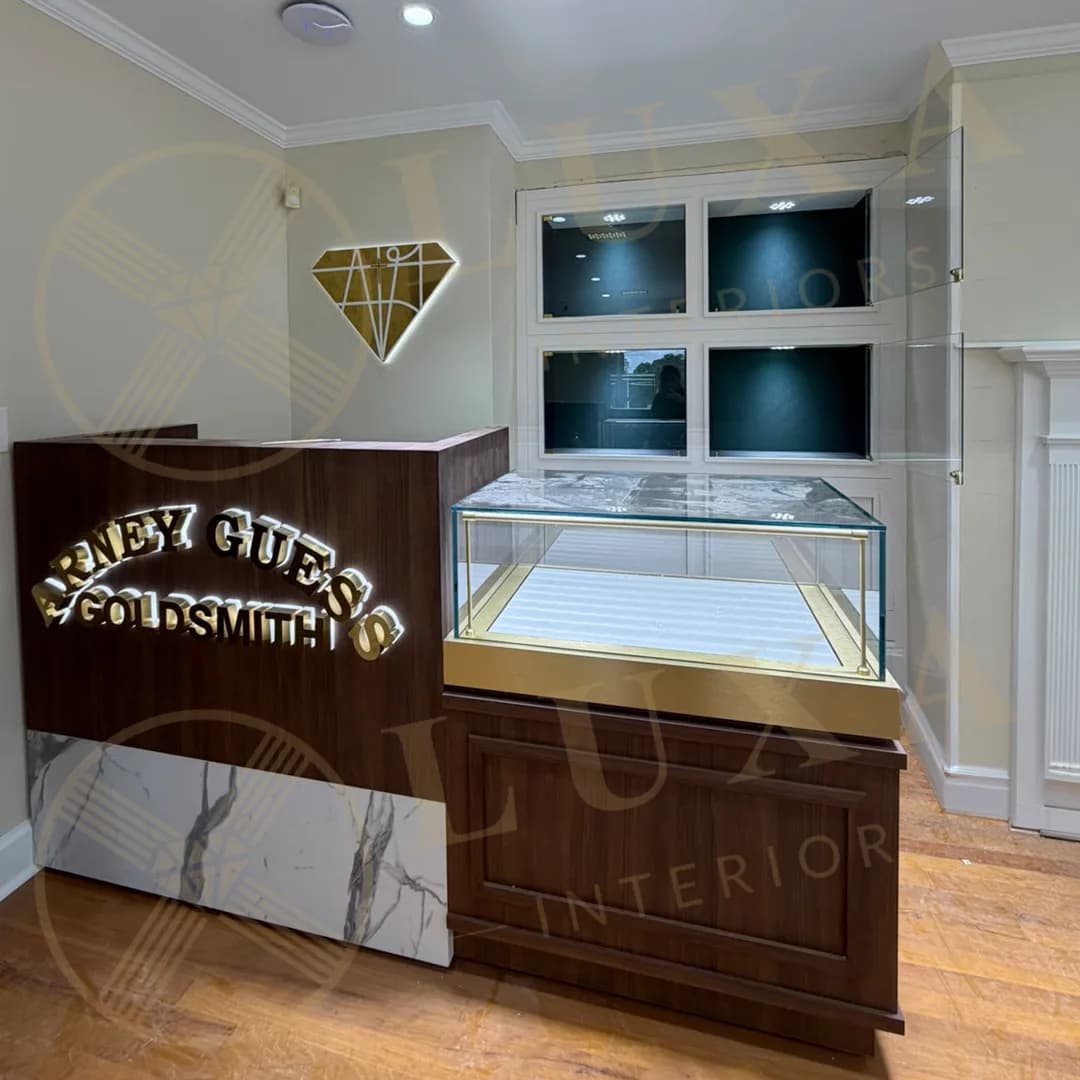 Arney Guess Gold Smith — thumbnail 7