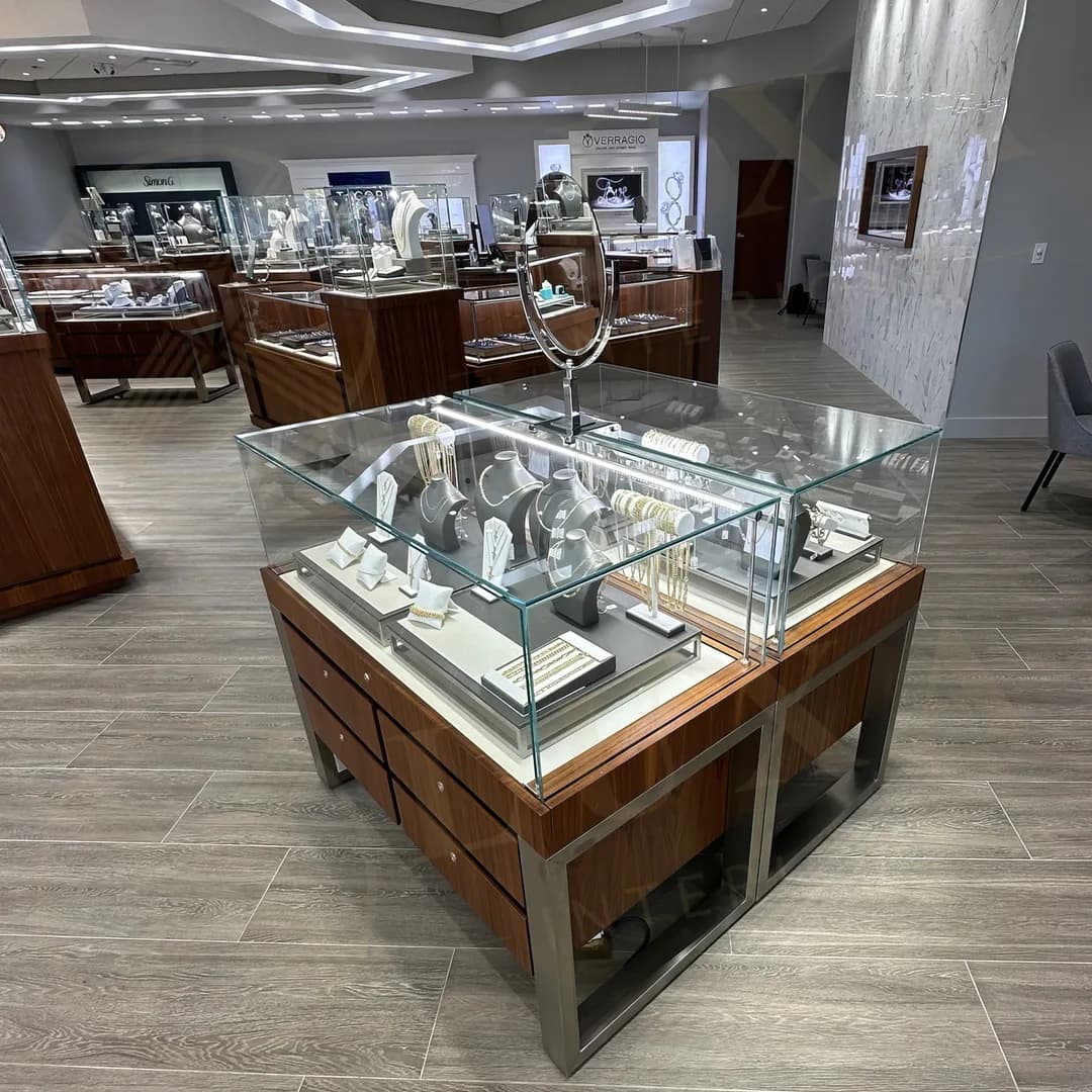 International Diamond Center — 2