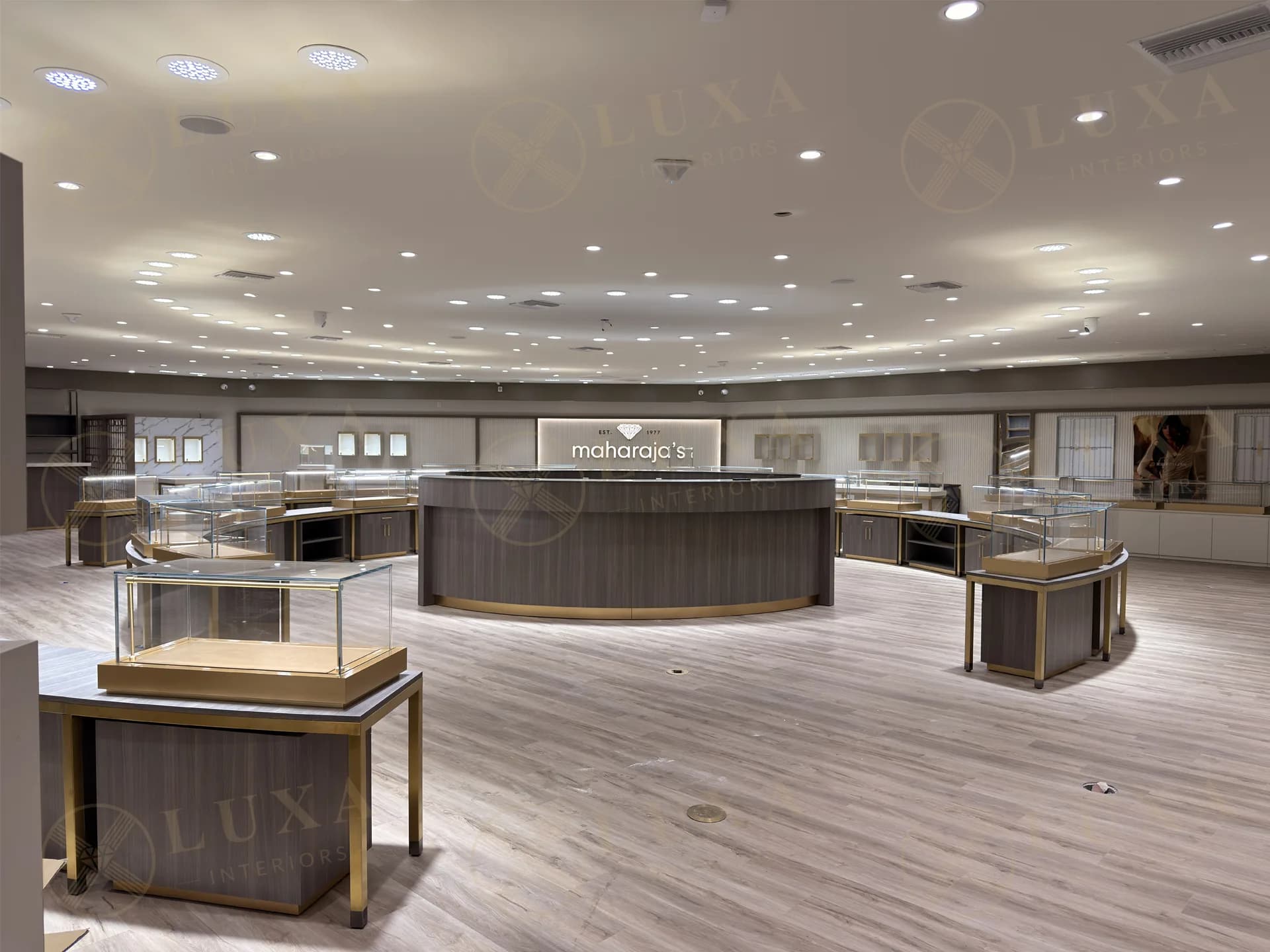 Maharaja's Fine Jewelry — 18